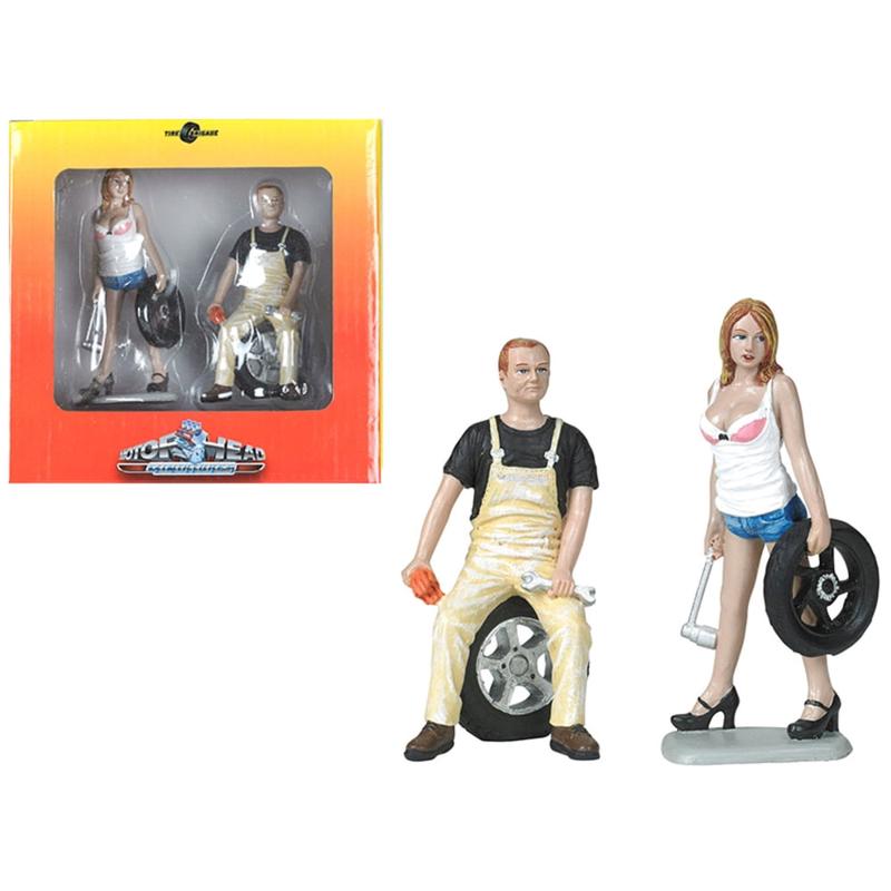 1-18 Scale Derek & Meg Figurines Set - 2 Piece
