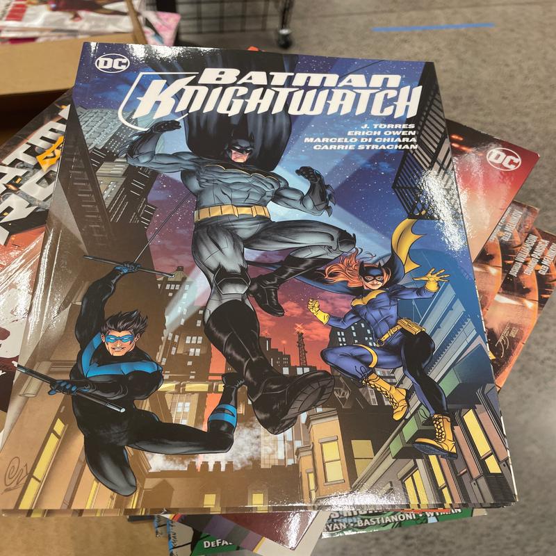 Batman Knightwatch batman DC Comics graphic novel